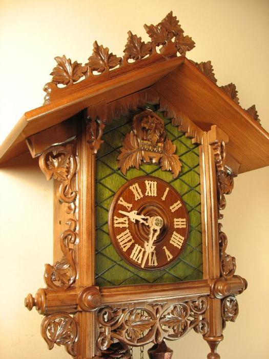 Cuckoo Clock - Rombach & Haas Bahnhäusle Black Forest Cuckoo Clock, 8-Day Half And Full Hour Call, Painted And Carved, #8221