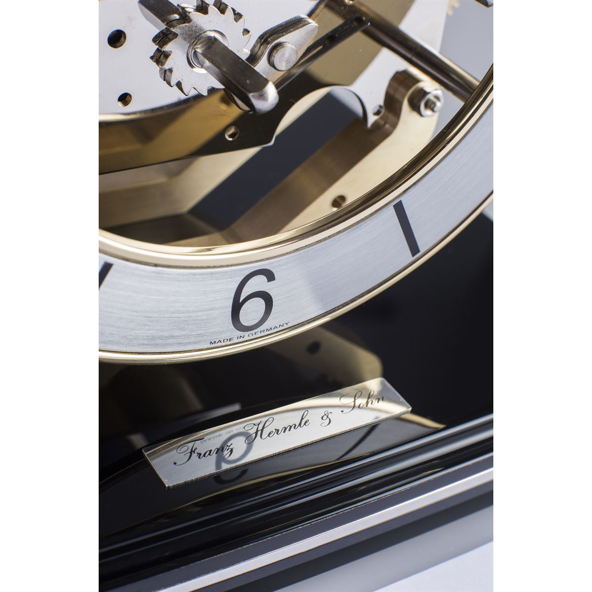 Hermle CLARKE Modern Table Clock 23052740340, Black