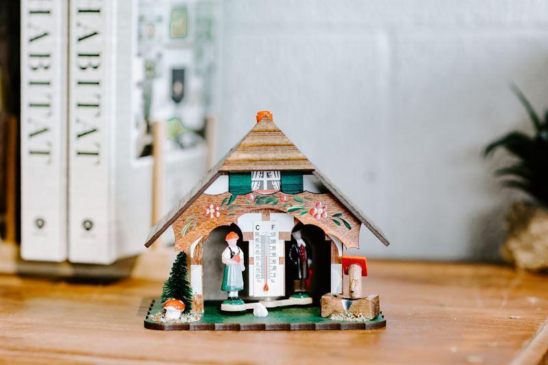 Weather House - Hermle WEATHER STATION From The Black Forest 58000
