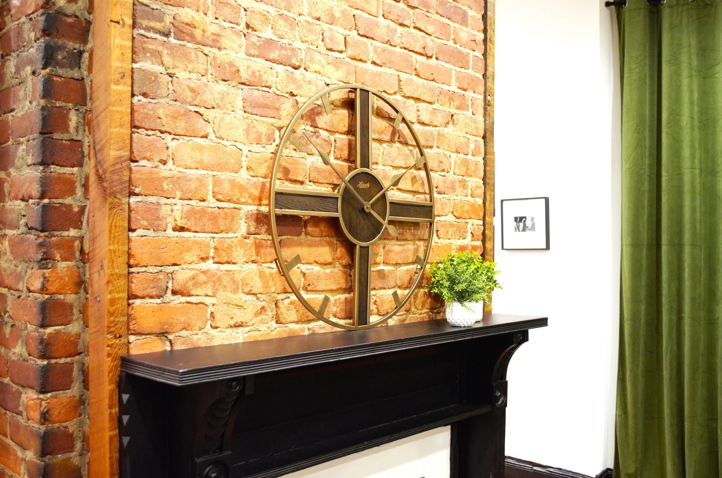 Hermle COLESON  Quartz Wall Clock 42019