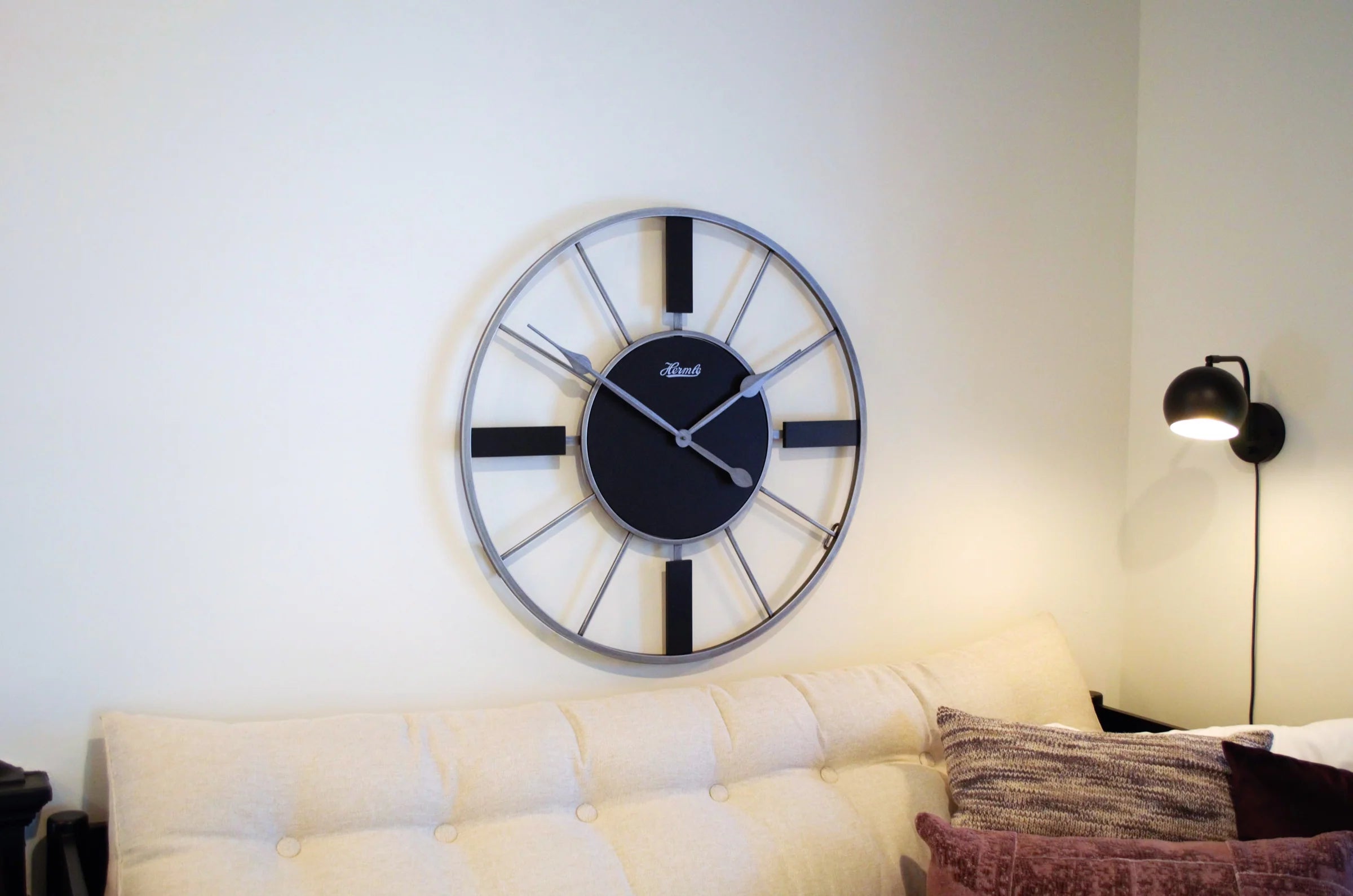 Hermle  ELI Quartz Wall Clock 42020