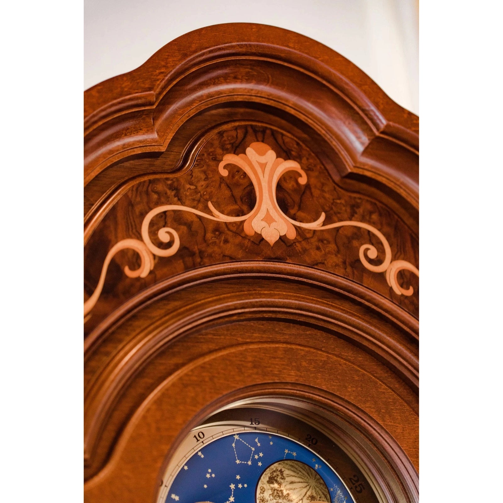 Hermle BILTMORE Grandfather Clock , Model 01131031171, Walnut