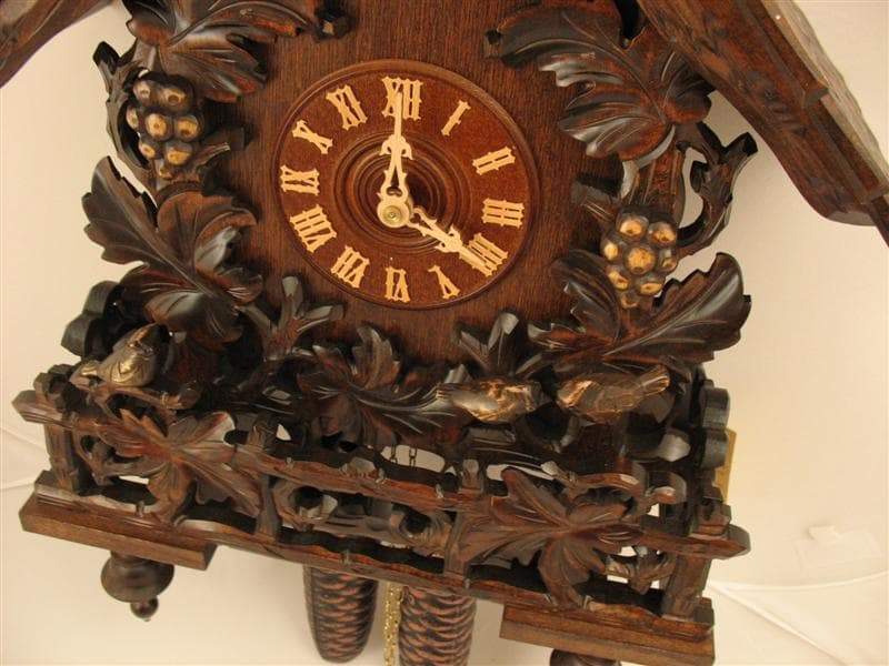 Cuckoo Clock - Romba Leaves And Vines 8247