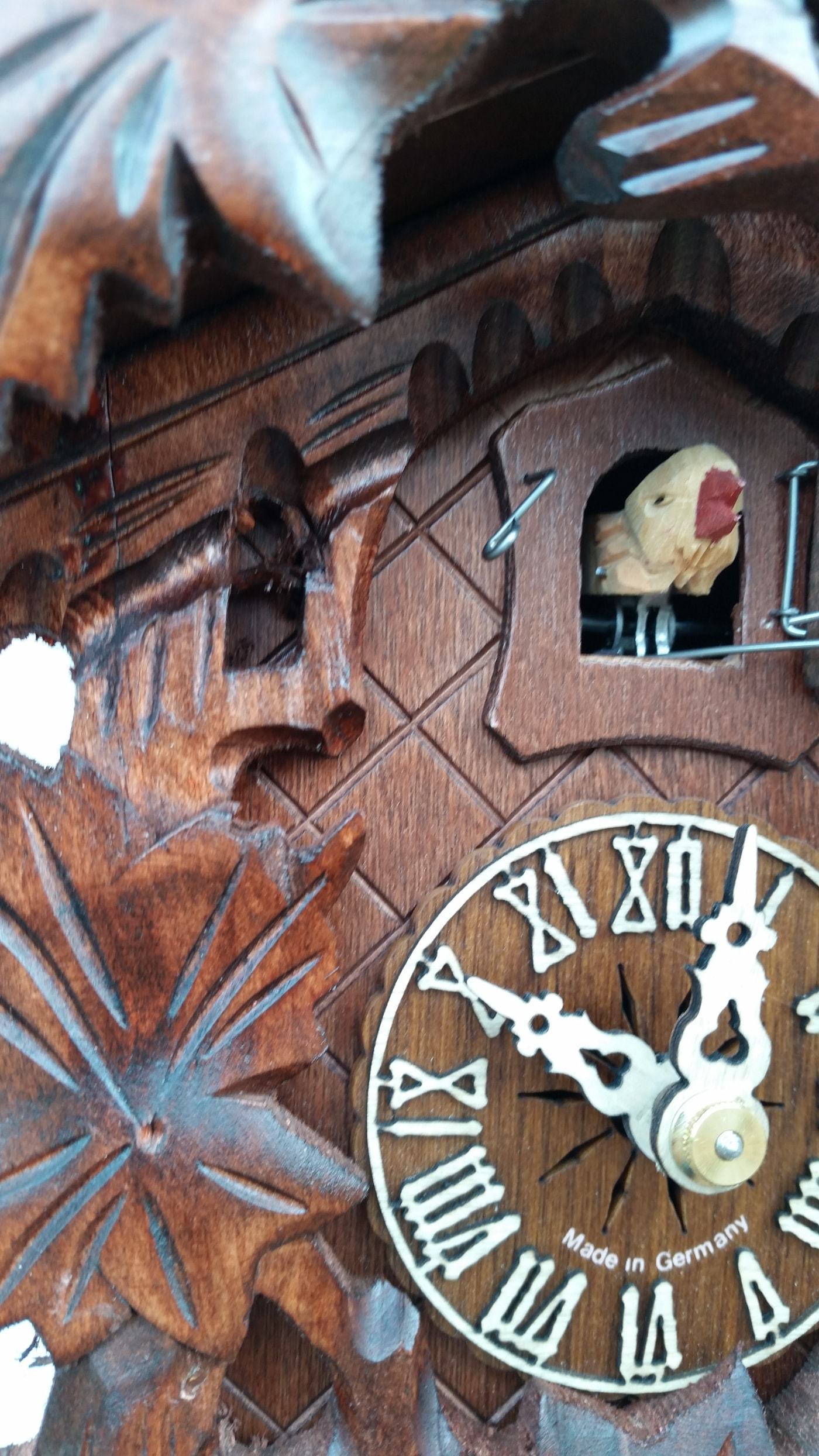 Cuckoo Clock - Sternreiter Bird And Leaf Black Forest Mechanical Cuckoo Clock #1209