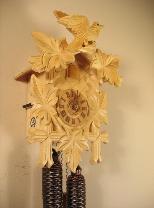 Cuckoo Clock - Sternreiter Bird And Leaf Black Forest Mechanical Cuckoo Clock #8200N*
