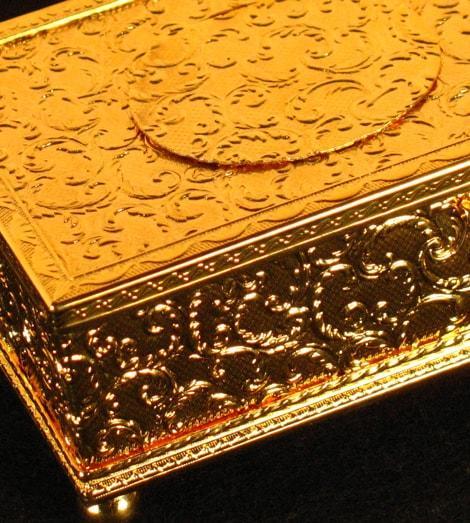 Music Box - MMM Bird Box MU 214 110 00, Gold Case, Exquisite And Rare Music Box With Automated Bird
